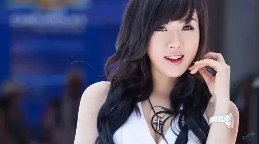 沉沦娇妻的堕落她沉沦得更深了每晚的放纵让她愈发迷失