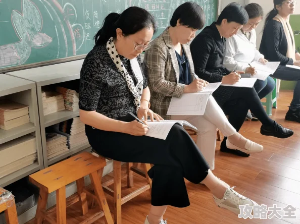 操了语文老师一节课听说她老公是隔壁班的数学老师而且两人正在闹离婚据说还涉及财产纠纷